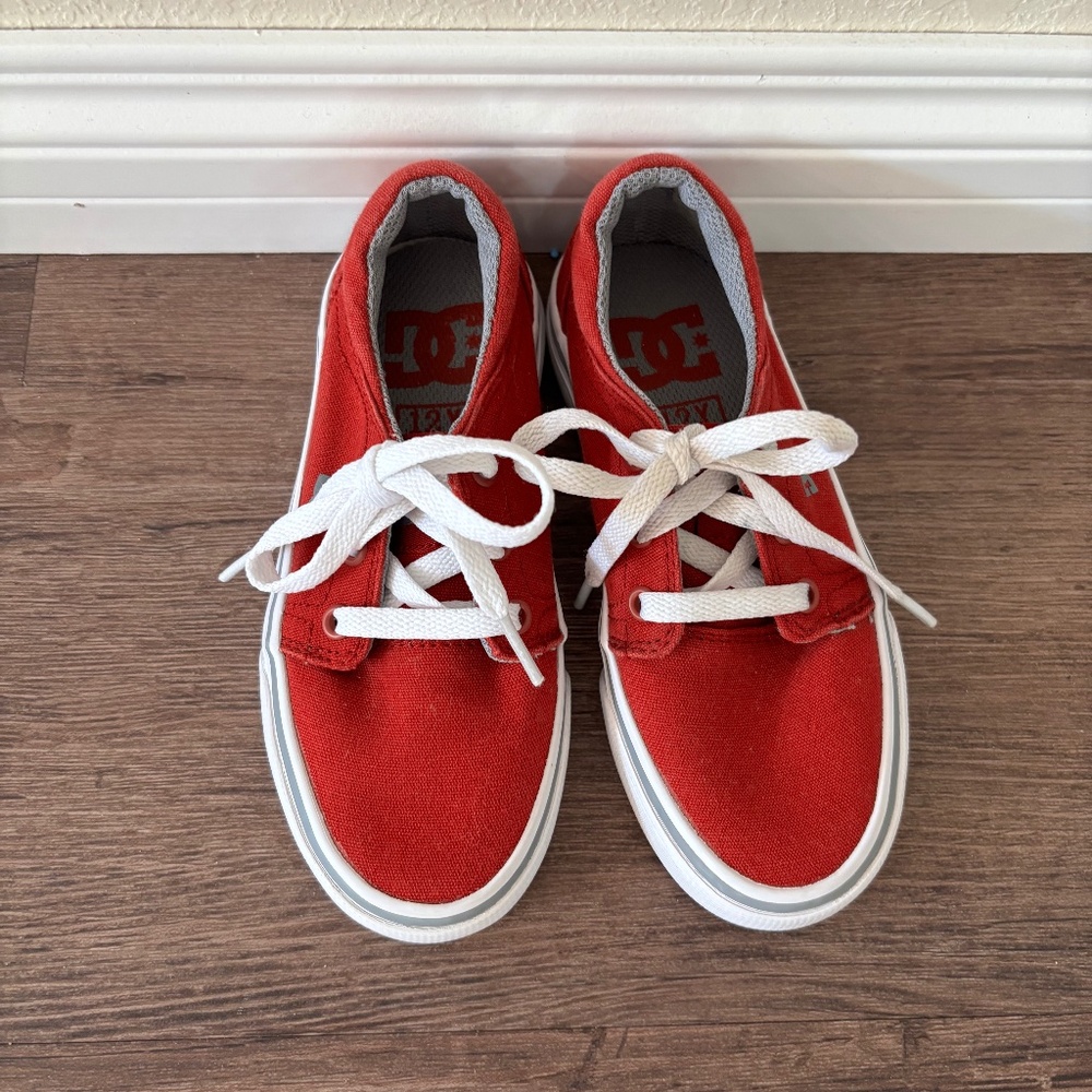 Dc shoes